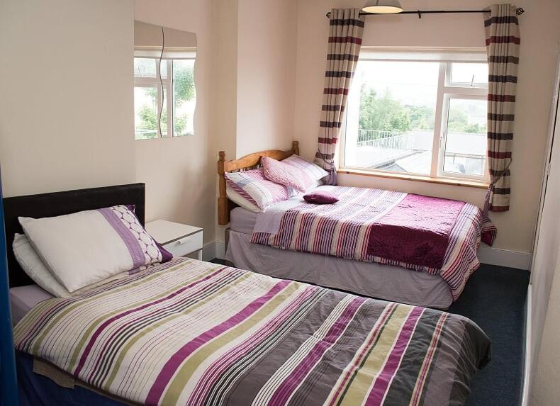 Sive Budget Accommodation Cahersiveen Exterior photo